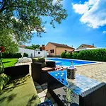 Apartment Family-friendly With Swimming Pool Biograd Na Moru, Biograd - 8370