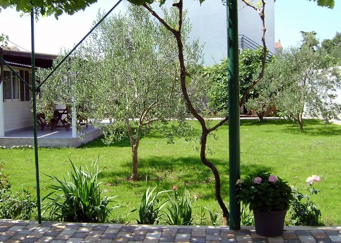 Family-friendly With Swimming Pool Biograd Na Moru, Biograd - 8370 *